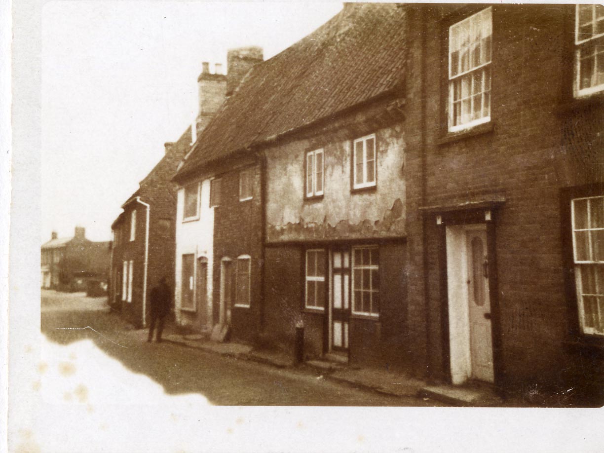 B10-4-6-2 - image from Town Archive